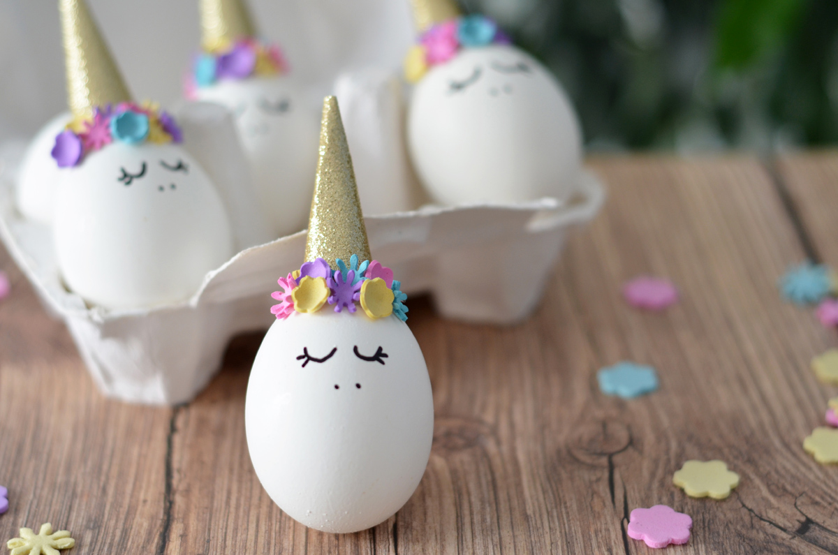 Unicorno fai da te per un'irresistibile decorazione delle uova di Pasqua